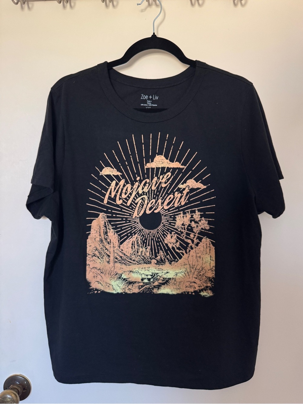 Zoe + Liv Mojave Desert Graphic Tee in black size XXL